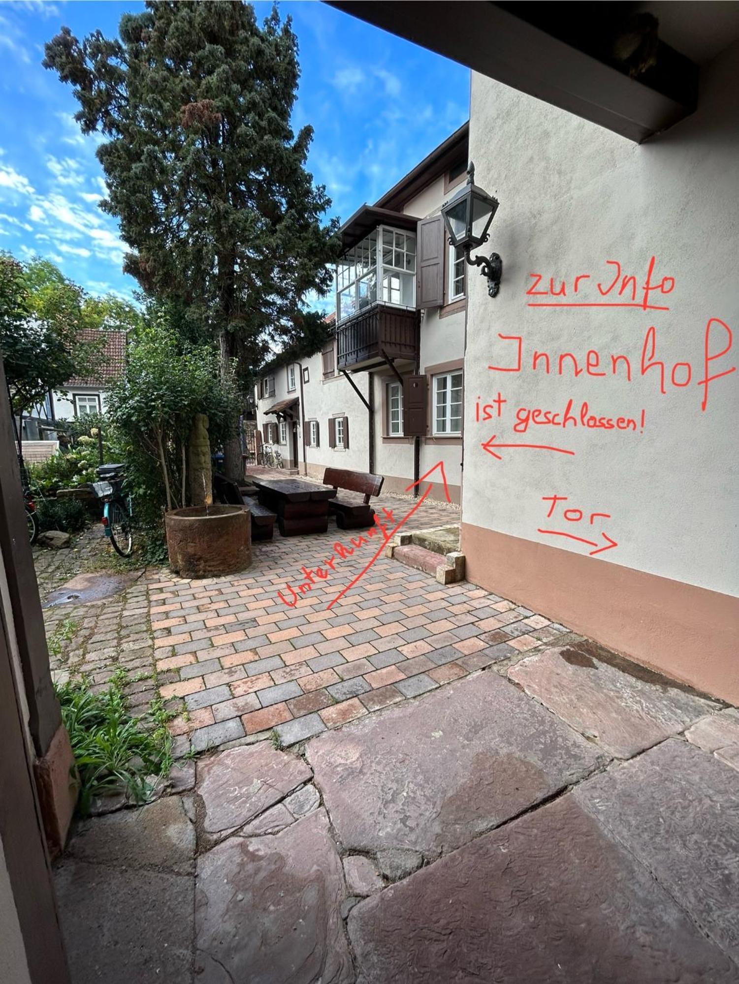 Exklusives Haus, Ruhig Gelegen Im Innenhof, Zentral, Lichtdurchflutet, Karlsruhe Exterior foto