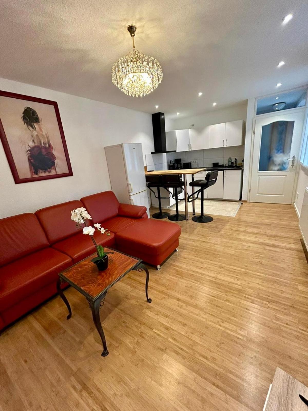 Exklusives Haus, Ruhig Gelegen Im Innenhof, Zentral, Lichtdurchflutet Zustellbett,Babybett Bei Bedarf Karlsruhe Exterior foto